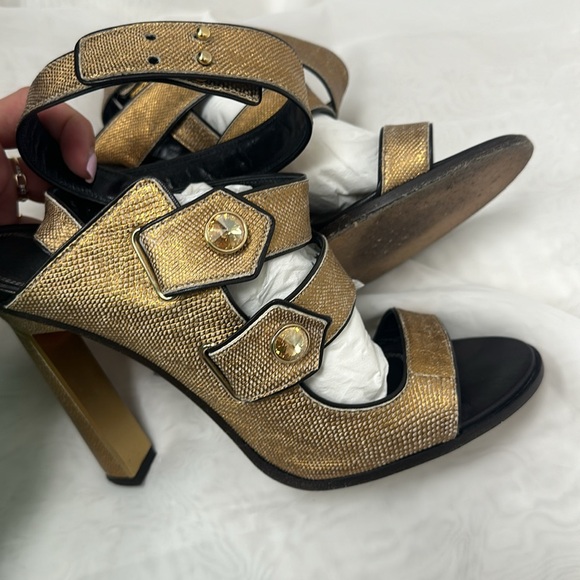DEREK LAM BEATRICE SNAKESKIN STRAPPY HEELS 8.5